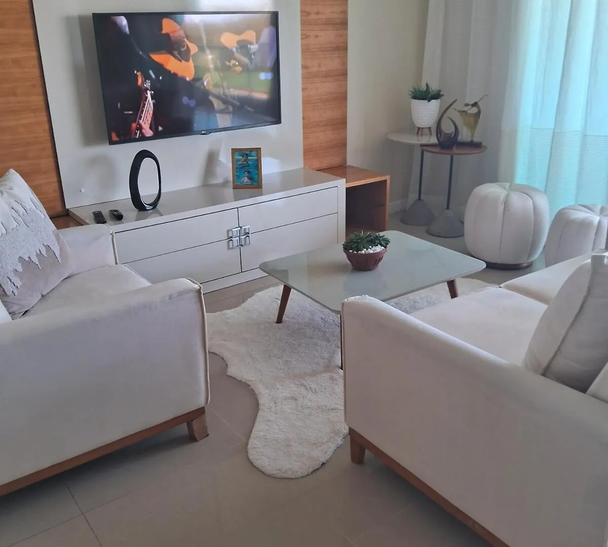 Apartamento Elegante Em Predio De Luxo Na Praia Das Dunas Cabo Frio