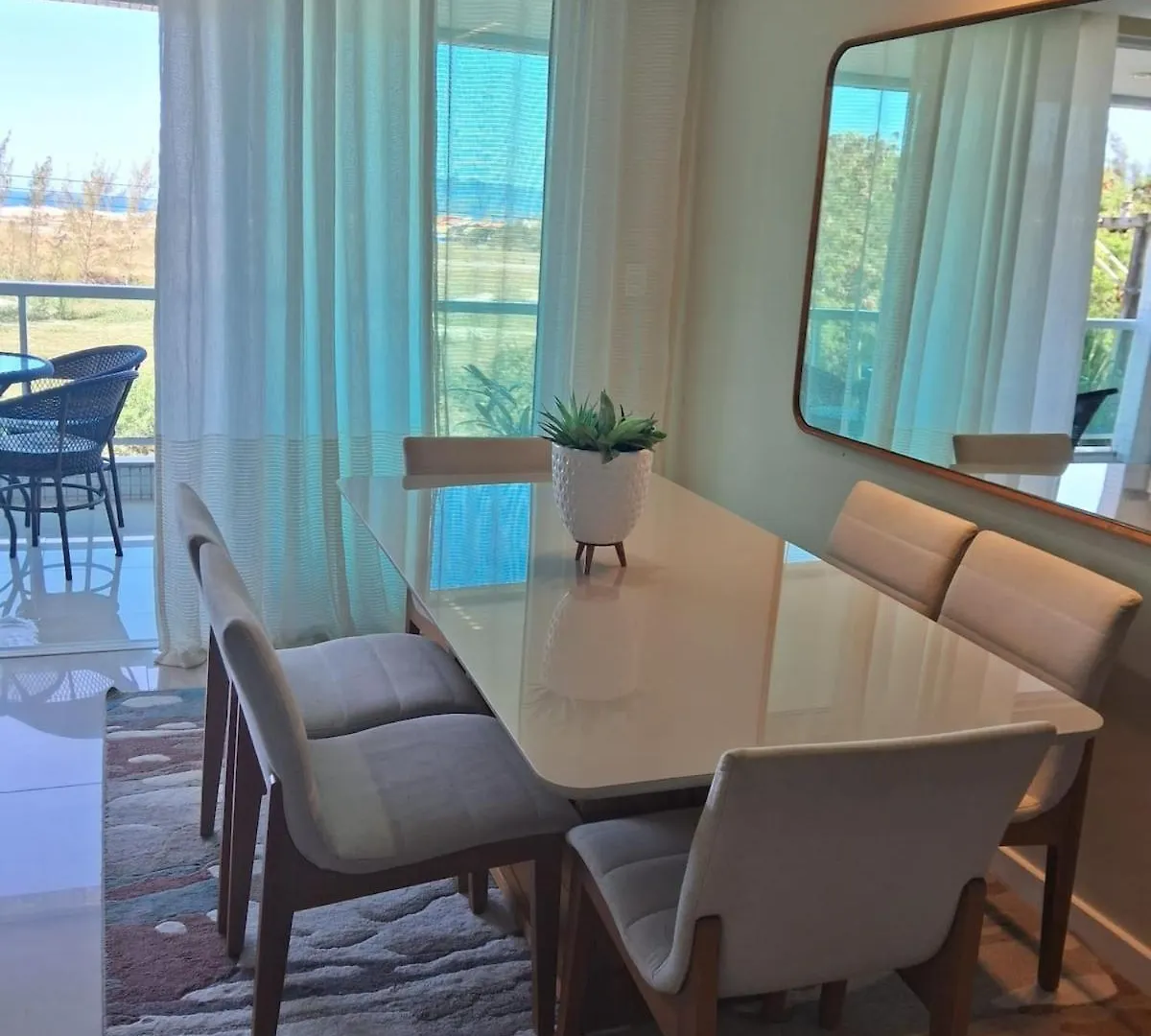 Apartamento Elegante Em Predio De Luxo Na Praia Das Dunas Cabo Frio